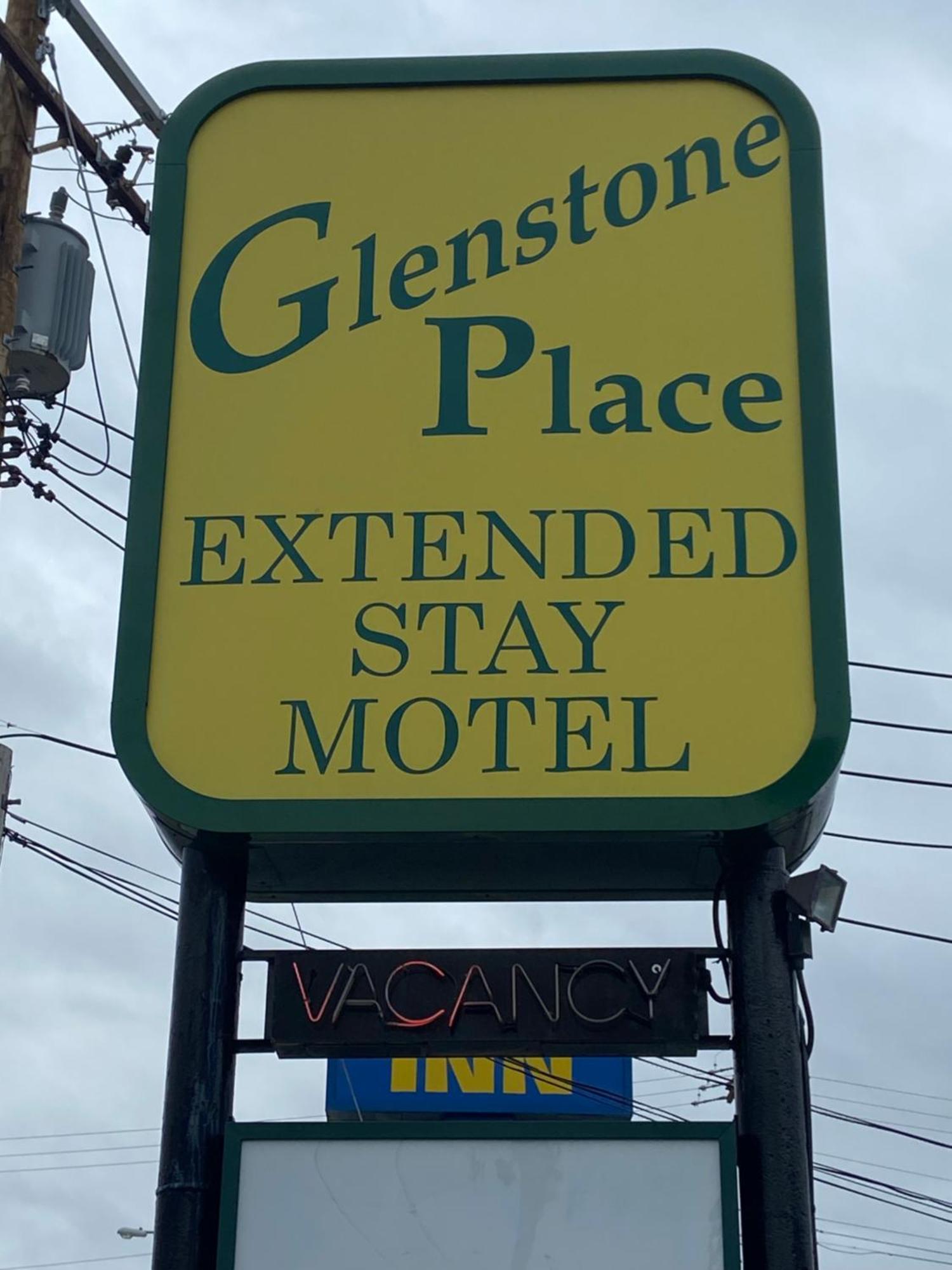 Glenstone Place Extended Stay Motel Springfield Bagian luar foto