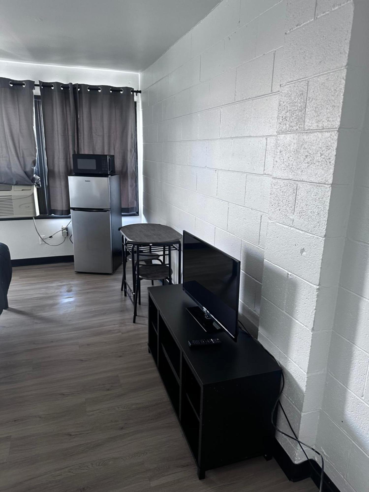 Glenstone Place Extended Stay Motel Springfield Bagian luar foto